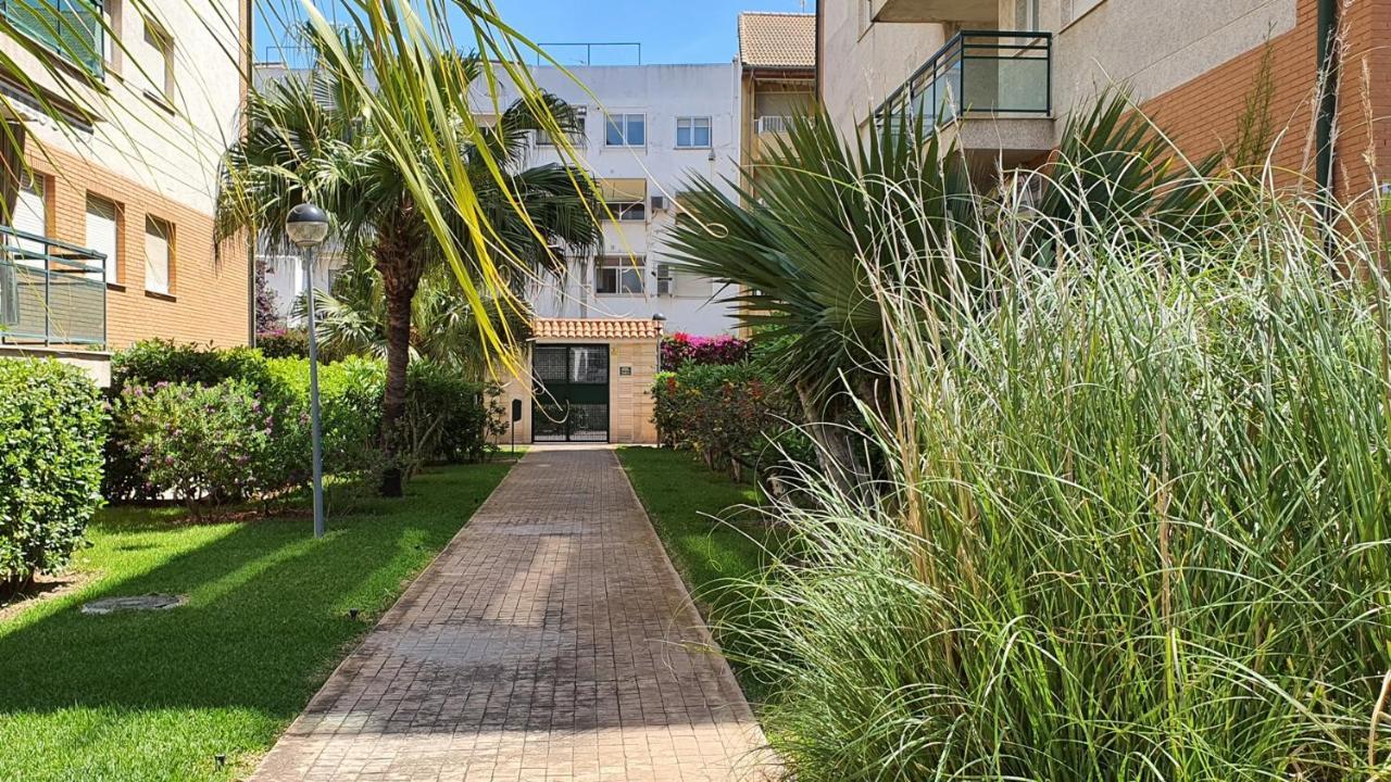 Universidad Del Mar - Alquiler Solo Familias Gandia Zewnętrze zdjęcie